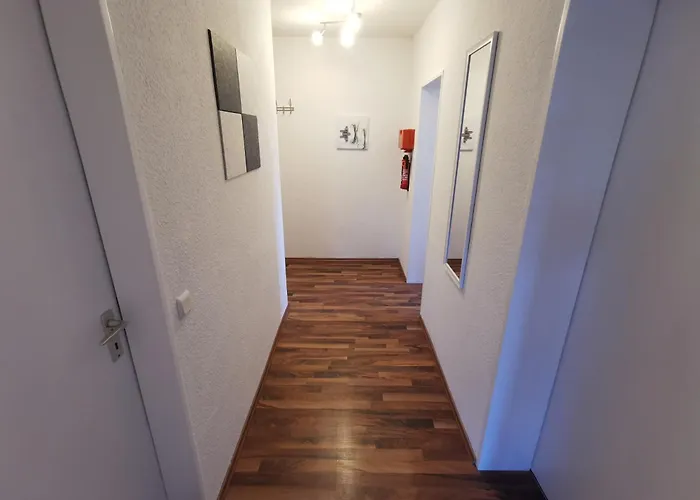 Cozy & Spacious With Balcony *