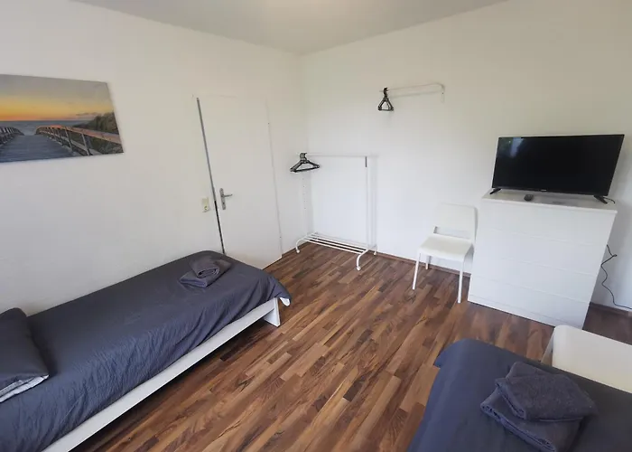 Apartmán Cozy & Spacious With Balcony *