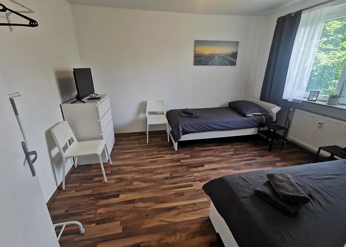 Apartmán Cozy & Spacious With Balcony *